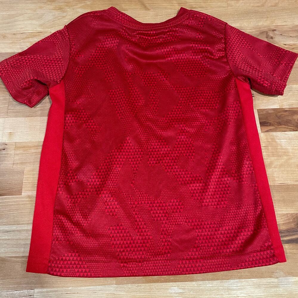 Champion Little boy tshirt shirt 4 red diamond shaped - Picture 3 of 4